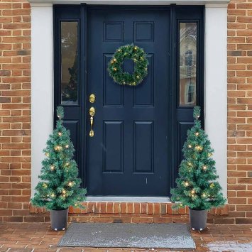 LED Weihnachtsbäume und Kranz