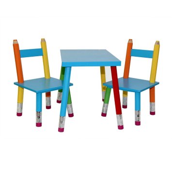 Sitzgruppe aus Holz für Kinder Buntstift