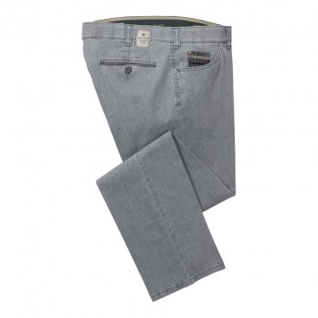 Superleichte Jeans