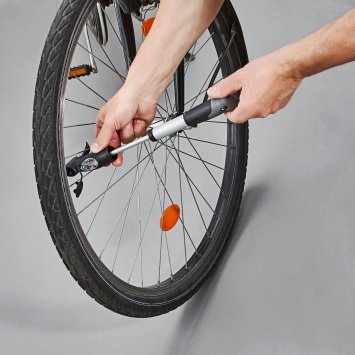 Doppelhub-Pumpe mit Manometer