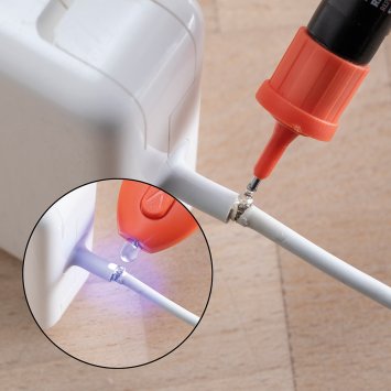Reparaturstift mit UV-Licht