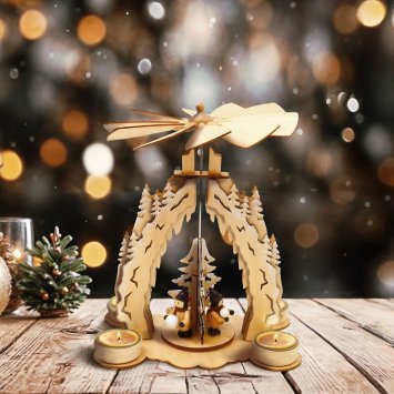 Weihnachtspyramide Schneeball