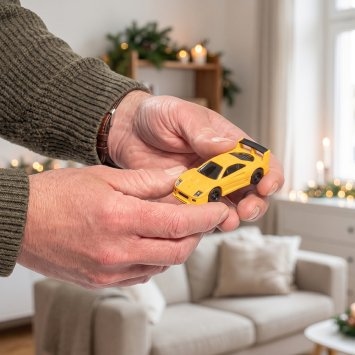 F40 mit Fernbedienung (gelb)