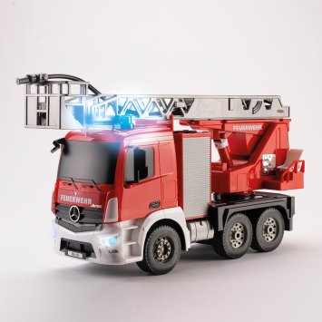 Funkgesteuerte Drehleiter-Feuerwehr