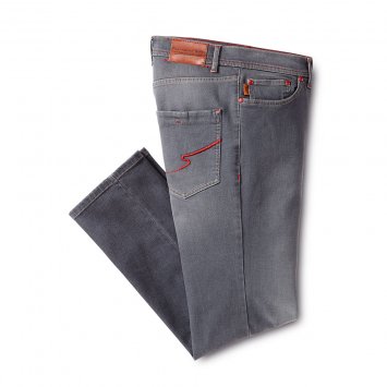 Jeans mit modischen Details