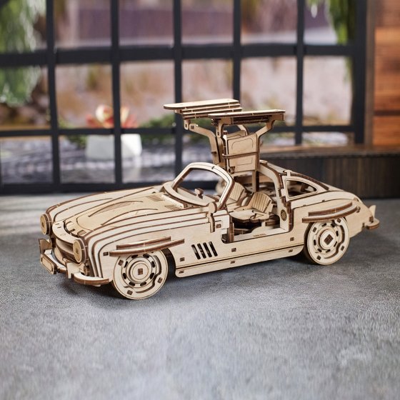 Holzmodell Flügeltürer 