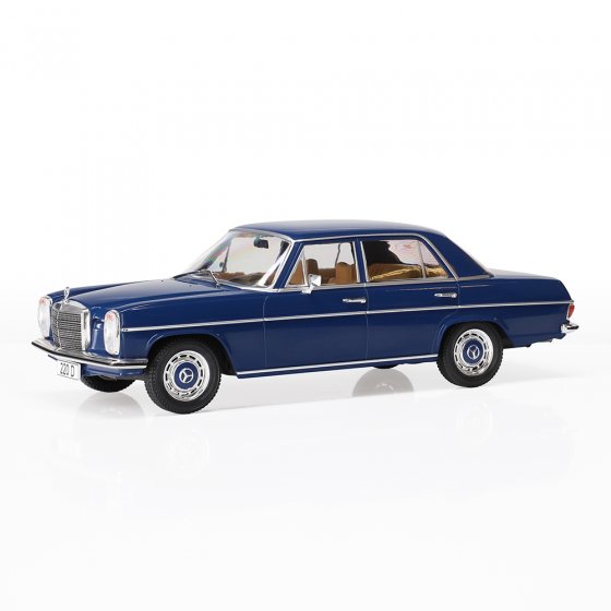 Mercedes-Benz 220 D/8 