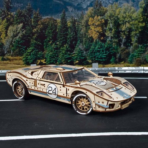 Holzmodell Racer  