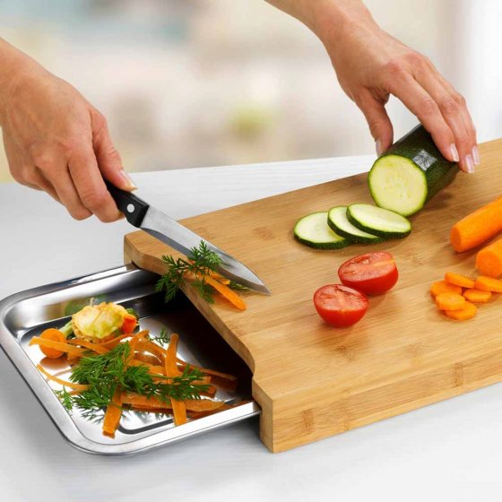 Schneidebrett mit Abfallschale 