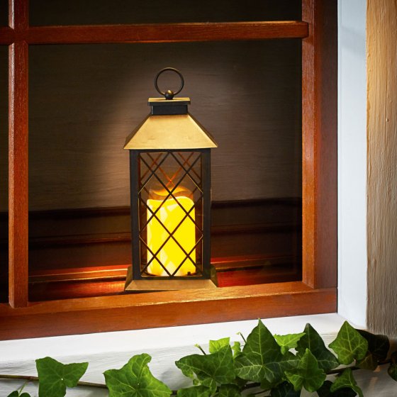 LED-Laterne mit Kerze 