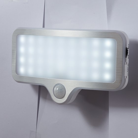 LED-Wandleuchte mit Dimmer 