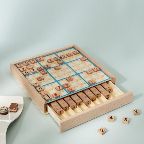 Ihr Geschenk: Klassisches Sudoku-Holzspielbrett