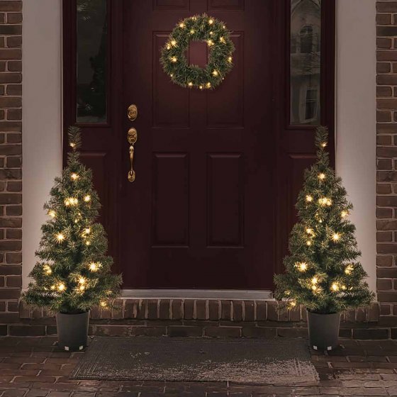 LED Weihnachtsbäume und Kranz 