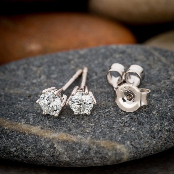 Ohrringe Gold 750 mit 2x Brillant zus. 0,50 ct. 