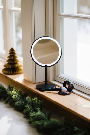 LED Stand-Kosmetikspiegel Mod. Onno Schwarz, mit Touch-Funktion 