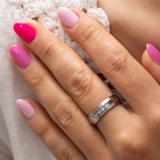 Ring Edelstahl glanz/matt mit weißem Zirkonia 