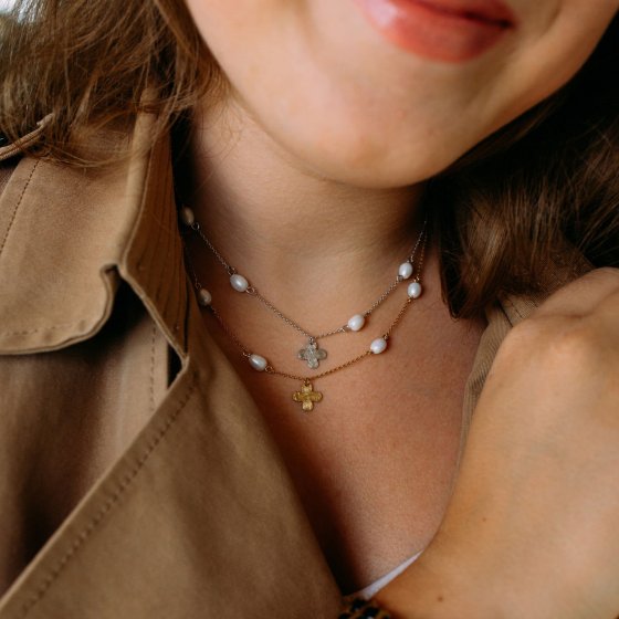 Anhänger mit Kette 925 Silber rhodiniert Kleeblatt und Perlen 