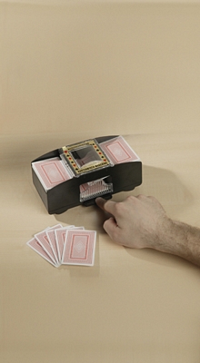 Elektrischer Kartenmischer
