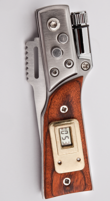 Einhandmesser mit Uhr und LED-Lampe