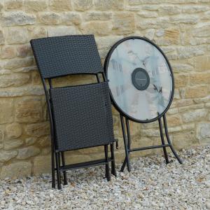 Solar-LED-Tisch mit 2 Stühlen