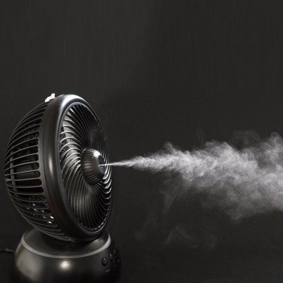 Ventilator mit Sprühnebelfunktion 