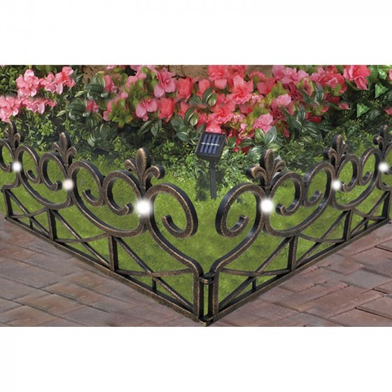 Rasenkante 240 cm mit Solarlichterkette 