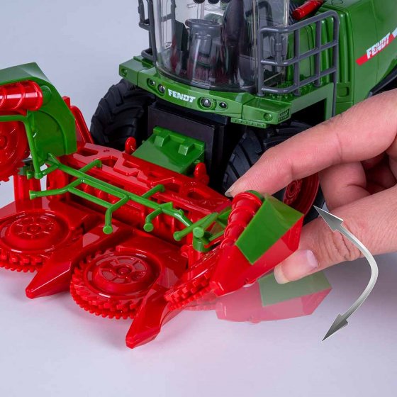 Funkgesteuerter Feldhäcksler Fendt Katana