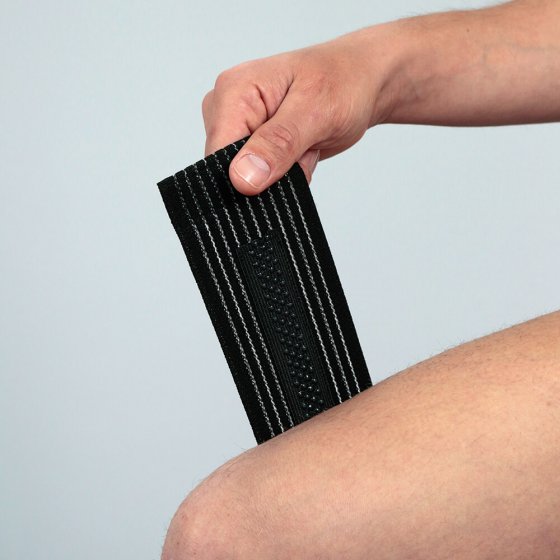 Kniebandage mit Anti-Rutsch-Beschichtung
