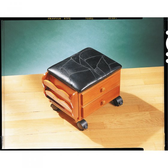 Beinstütze mit Schubfächern 