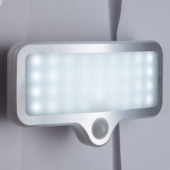 LED-Wandleuchte mit Dimmer 