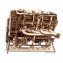 Holzmodell Motor V8 - 2