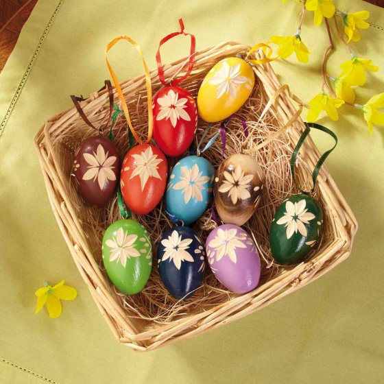 Handgeschnitze Holzeier 