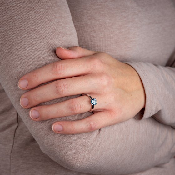 Ring Gold 585 mit Blautopas (beh.) Sky blue 
