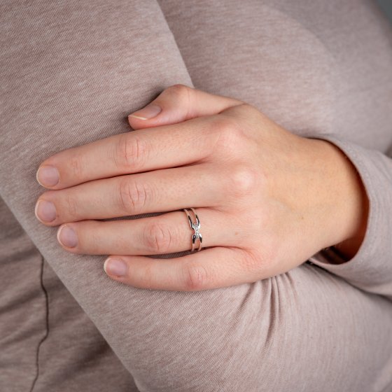 Ring Gold 585 mit 7x Brillant zus. 0,03ct. 