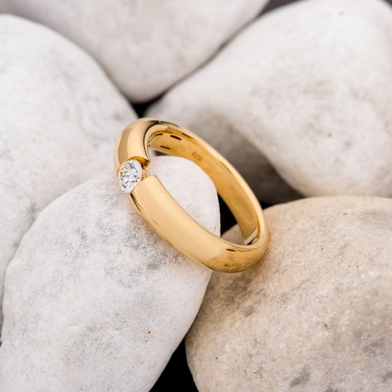 Ring Gold 750 mit natürlichem Brillant 0,25ct. 