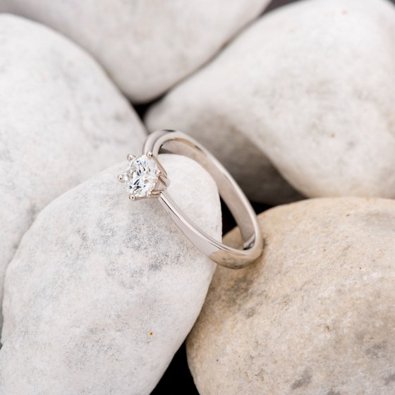 Ring Gold 750 mit natürlichem Brillant 0,50ct. 