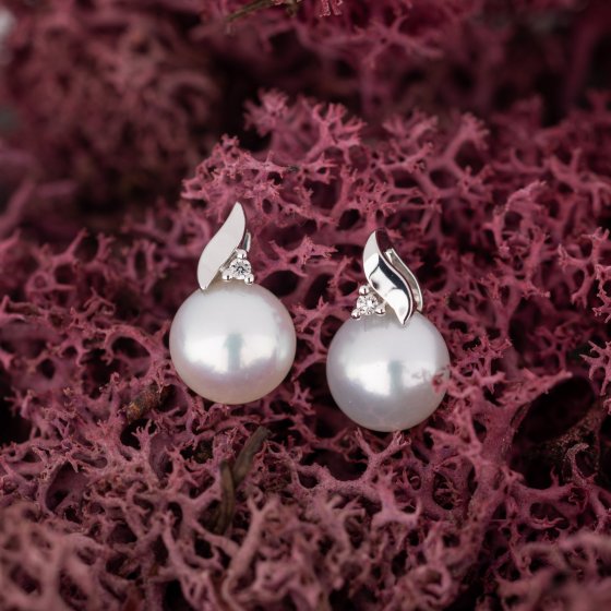 Ohrringe Gold 585 mit 2 weißen Perlen 7,5-8mm und 2 Brillanten zus. 0,02ct. 