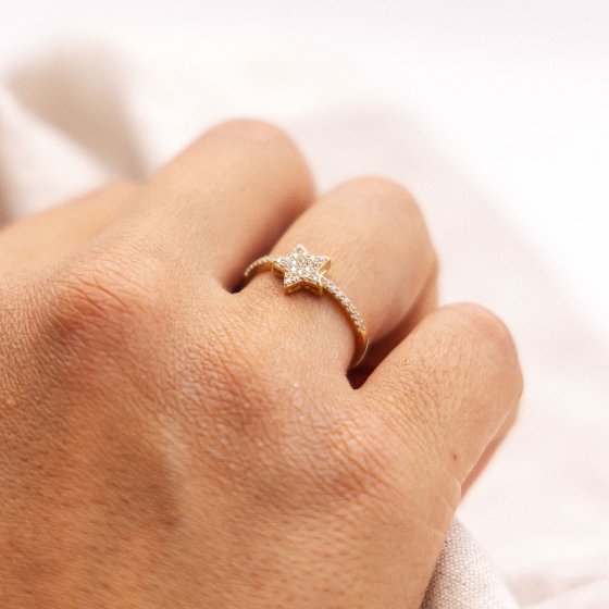 Ring 375 Gold mit Stern-Motiv und Zirkonia weiß 