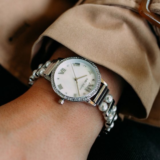 Damenuhr Edelstahl silberfarben mit synth. Perlen weiß 