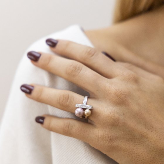 Ring Silber 925 mit 2 Muschelkernperlen und Zirkonia weiß 