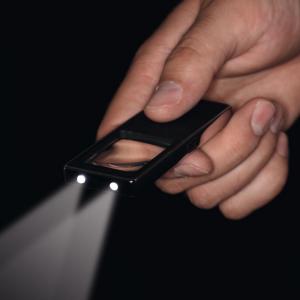 4-in-1-LED-Lupe 