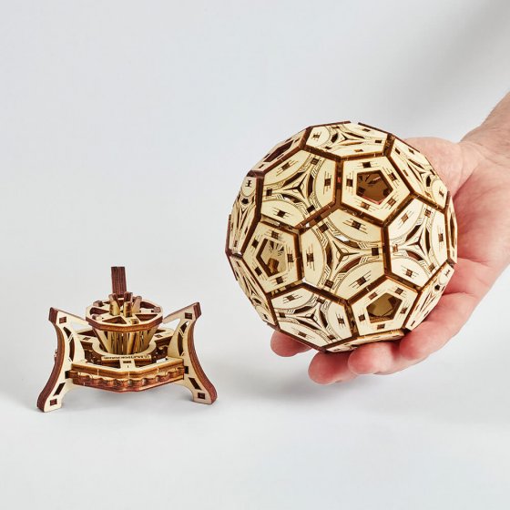 Holzmodell Fußballpokal