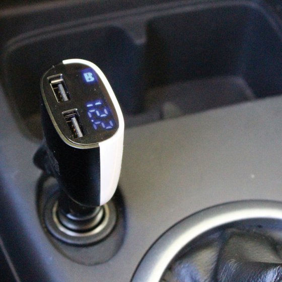 USB-Ladeadapter für Kfz