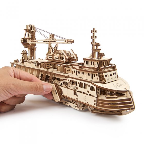 Holzmodell Forschungsschiff 