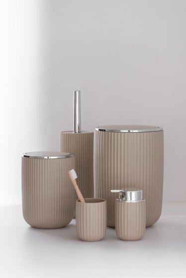 WC-Garnitur Mod. Agropoli Beige, aus Kunststoff