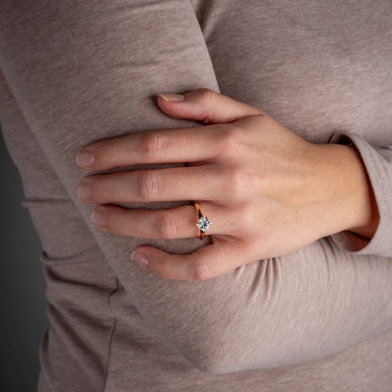 Ring Gold 750 mit natürlichem Brillant 1,50ct. 