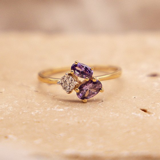 Ring Gold 375 mit echtem Amethyst + Zirkonia 