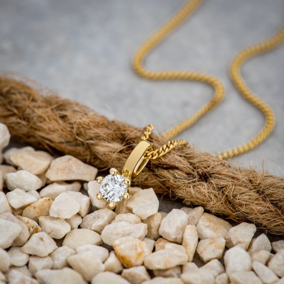Anhänger mit Kette 585/- Gelbgold Brillant SI Vollschliff  Rund 