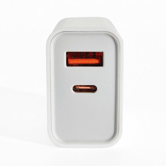 USB-C Kombi-Steckdosenadapter 