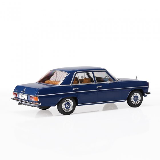 Mercedes-Benz 220 D/8 